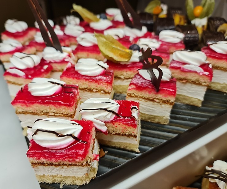 Travelnews.lv izgaršo Maļorkas viesnīcas «Hotel Son Caliu Spa Oasis» ēdienkarti. Sadarbībā ar Latvijas tūrisma firmu «Atlantic Travel» Travelnews.lv izgaršo Maļorkas viesnīcas «Hotel Son Caliu Spa Oasis» ēdienkarti. Sadarbībā ar Latvijas tūrisma firmu «Atlantic Travel» 318465