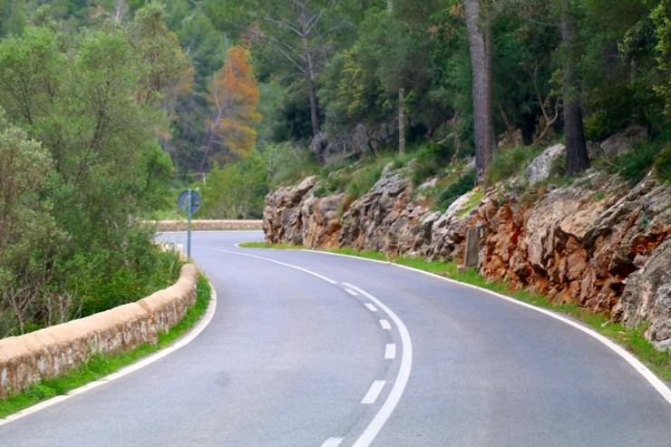 Travelnews.lv iepazīst Maļorkas kvalitatīvo ceļu infrastruktūru un burvīgos dabas skatus ceļojuma laikā. Sadarbība ar Latvijas tūrisma firmu. «Atlanti Travelnews.lv iepazīst Maļorkas kvalitatīvo ceļu infrastruktūru un burvīgos dabas skatus ceļojuma laikā. Sadarbība ar Latvijas tūrisma firmu. «Atlanti 318516