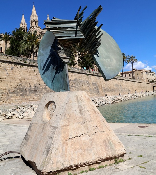 Travelnews.lv iepazīst Maļorkas galvaspilsētas Palmas ielu dzīvi un kultūras objektus. Sadarbībā ar Latvijas tūrisma firmu «Atlantic Travel» Travelnews.lv iepazīst Maļorkas galvaspilsētas Palmas ielu dzīvi un kultūras objektus. Sadarbībā ar Latvijas tūrisma firmu «Atlantic Travel» 318818