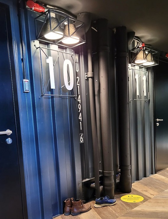 Travelnews.lv sadarbībā ar «Avis Latvija» iepazīst Tallinas konteineru viesnīcu «Hektor Container Hotel» Travelnews.lv sadarbībā ar «Avis Latvija» iepazīst Tallinas konteineru viesnīcu «Hektor Container Hotel» 318870