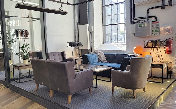 Travelnews.lv sadarbībā ar «Avis Latvija» iepazīst Tallinas konteineru viesnīcu «Hektor Container Hotel» Travelnews.lv sadarbībā ar «Avis Latvija» iepazīst Tallinas konteineru viesnīcu «Hektor Container Hotel» 318876