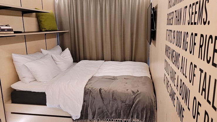 Travelnews.lv sadarbībā ar «Avis Latvija» iepazīst Tallinas konteineru viesnīcu «Hektor Container Hotel» Travelnews.lv sadarbībā ar «Avis Latvija» iepazīst Tallinas konteineru viesnīcu «Hektor Container Hotel» 318882