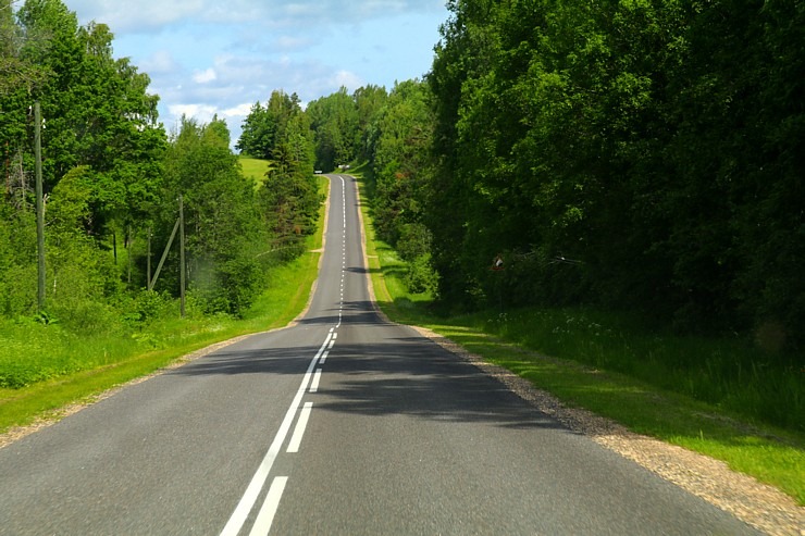 Travelnews.lv ar auto nomas «Avis Latvia» spēkratu apceļo Rāznas ezeru un Ludzu 319239