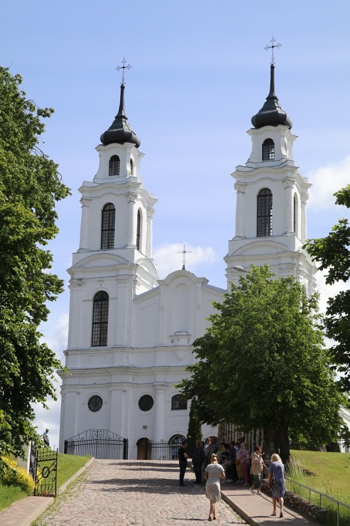 Travelnews.lv ar auto nomas «Avis Latvia» spēkratu apceļo Rāznas ezeru un Ludzu 319246