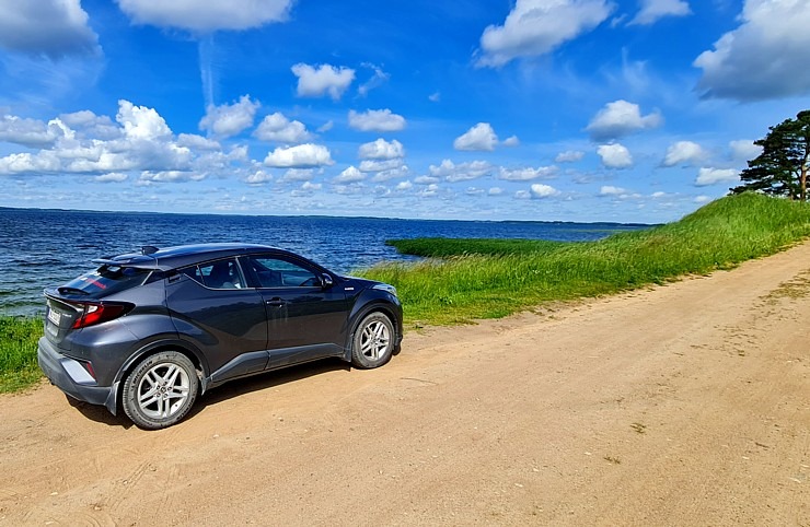 Travelnews.lv ar auto nomas «Avis Latvia» spēkratu apceļo Rāznas ezeru un Ludzu 319231