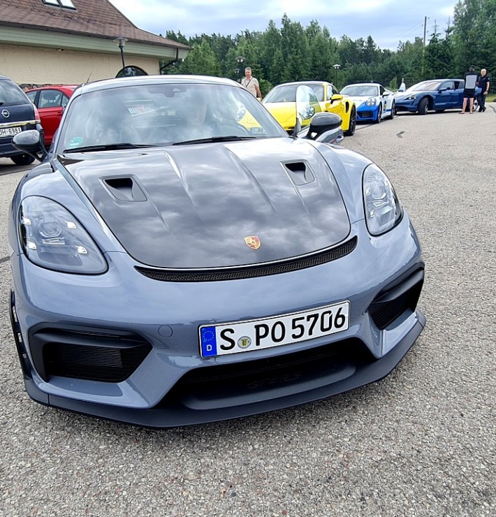 Travelnews.lv izbrauc lielceļu tūri «Porsche World Road Show Latvia 2022» ar jaudīgiem spēkratiem Travelnews.lv izbrauc lielceļu tūri «Porsche World Road Show Latvia 2022» ar jaudīgiem spēkratiem 319809