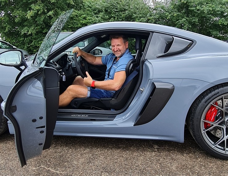 Travelnews.lv izbrauc lielceļu tūri «Porsche World Road Show Latvia 2022» ar jaudīgiem spēkratiem Travelnews.lv izbrauc lielceļu tūri «Porsche World Road Show Latvia 2022» ar jaudīgiem spēkratiem 319813