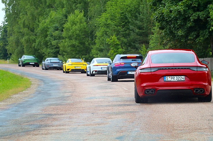 Travelnews.lv izbrauc lielceļu tūri «Porsche World Road Show Latvia 2022» ar jaudīgiem spēkratiem Travelnews.lv izbrauc lielceļu tūri «Porsche World Road Show Latvia 2022» ar jaudīgiem spēkratiem 319816