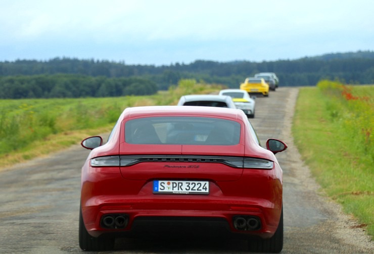 Travelnews.lv izbrauc lielceļu tūri «Porsche World Road Show Latvia 2022» ar jaudīgiem spēkratiem Travelnews.lv izbrauc lielceļu tūri «Porsche World Road Show Latvia 2022» ar jaudīgiem spēkratiem 319822