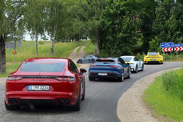 Travelnews.lv izbrauc lielceļu tūri «Porsche World Road Show Latvia 2022» ar jaudīgiem spēkratiem Travelnews.lv izbrauc lielceļu tūri «Porsche World Road Show Latvia 2022» ar jaudīgiem spēkratiem 319823