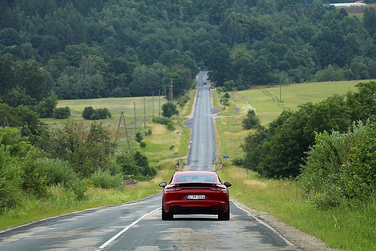 Travelnews.lv izbrauc lielceļu tūri «Porsche World Road Show Latvia 2022» ar jaudīgiem spēkratiem Travelnews.lv izbrauc lielceļu tūri «Porsche World Road Show Latvia 2022» ar jaudīgiem spēkratiem 319824
