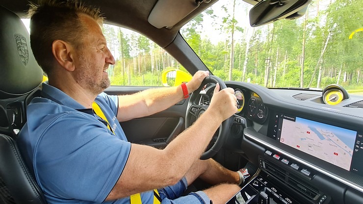 Travelnews.lv izbrauc lielceļu tūri «Porsche World Road Show Latvia 2022» ar jaudīgiem spēkratiem Travelnews.lv izbrauc lielceļu tūri «Porsche World Road Show Latvia 2022» ar jaudīgiem spēkratiem 319800