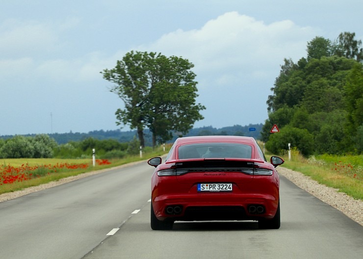 Travelnews.lv izbrauc lielceļu tūri «Porsche World Road Show Latvia 2022» ar jaudīgiem spēkratiem Travelnews.lv izbrauc lielceļu tūri «Porsche World Road Show Latvia 2022» ar jaudīgiem spēkratiem 319837