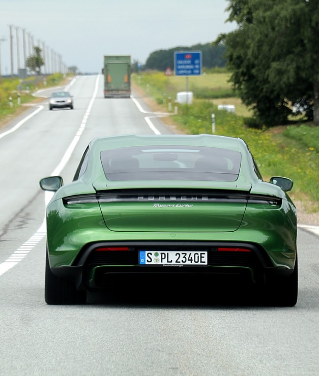 Travelnews.lv izbrauc lielceļu tūri «Porsche World Road Show Latvia 2022» ar jaudīgiem spēkratiem Travelnews.lv izbrauc lielceļu tūri «Porsche World Road Show Latvia 2022» ar jaudīgiem spēkratiem 319838