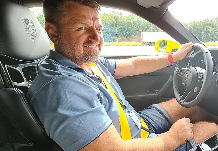 Travelnews.lv izbrauc lielceļu tūri «Porsche World Road Show Latvia 2022» ar jaudīgiem spēkratiem Travelnews.lv izbrauc lielceļu tūri «Porsche World Road Show Latvia 2022» ar jaudīgiem spēkratiem 319840