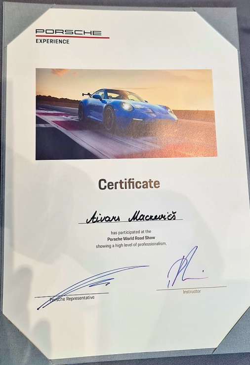 Travelnews.lv izbrauc lielceļu tūri «Porsche World Road Show Latvia 2022» ar jaudīgiem spēkratiem Travelnews.lv izbrauc lielceļu tūri «Porsche World Road Show Latvia 2022» ar jaudīgiem spēkratiem 319841