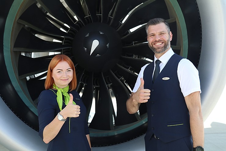 Travelnews.lv drīkst klātienē izložņāt jauno «airBaltic» lidmašīnu «Airbus A220-300» lidostā «Rīga» Travelnews.lv drīkst klātienē izložņāt jauno «airBaltic» lidmašīnu «Airbus A220-300» lidostā «Rīga» 320699