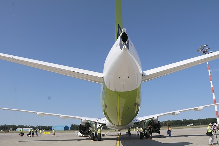 Travelnews.lv drīkst klātienē izložņāt jauno «airBaltic» lidmašīnu «Airbus A220-300» lidostā «Rīga» Travelnews.lv drīkst klātienē izložņāt jauno «airBaltic» lidmašīnu «Airbus A220-300» lidostā «Rīga» 320708