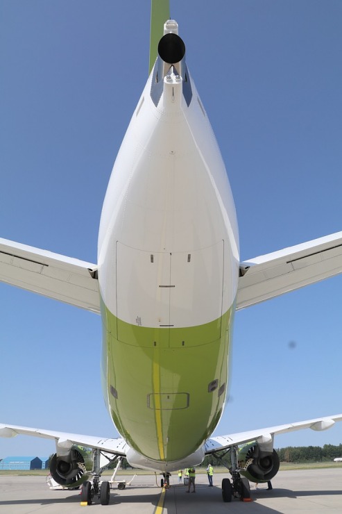 Travelnews.lv drīkst klātienē izložņāt jauno «airBaltic» lidmašīnu «Airbus A220-300» lidostā «Rīga» Travelnews.lv drīkst klātienē izložņāt jauno «airBaltic» lidmašīnu «Airbus A220-300» lidostā «Rīga» 320710