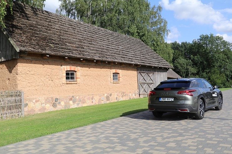 Travelnews.lv ar jauno «Citroën C5 X» apmeklē atpūtas kompleksu «Miķelis» Bauskas novadā. Sadarbībā ar Autohalle.com Travelnews.lv ar jauno «Citroën C5 X» apmeklē atpūtas kompleksu «Miķelis» Bauskas novadā. Sadarbībā ar Autohalle.com 320868