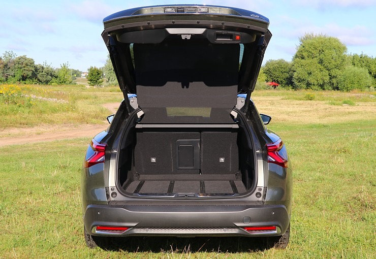 Travelnews.lv ar jauno «Citroën C5 X» apceļo Rīgu un Zemgali 320891