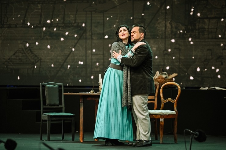 Opermūzikas svētki: Dž. Pučīni operas «Bohēma» oriģināliestudējums Siguldas pilsdrupu estrādē. Foto: : Ginta Zīverte Opermūzikas svētki: Dž. Pučīni operas «Bohēma» oriģināliestudējums Siguldas pilsdrupu estrādē. Foto: : Ginta Zīverte 321055
