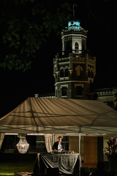 Opermūzikas svētki: Dž. Pučīni operas «Bohēma» oriģināliestudējums Siguldas pilsdrupu estrādē. Foto: : Ginta Zīverte Opermūzikas svētki: Dž. Pučīni operas «Bohēma» oriģināliestudējums Siguldas pilsdrupu estrādē. Foto: : Ginta Zīverte 321078