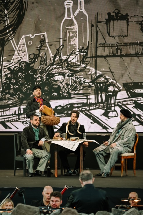 Opermūzikas svētki: Dž. Pučīni operas «Bohēma» oriģināliestudējums Siguldas pilsdrupu estrādē. Foto: : Ginta Zīverte Opermūzikas svētki: Dž. Pučīni operas «Bohēma» oriģināliestudējums Siguldas pilsdrupu estrādē. Foto: : Ginta Zīverte 321044