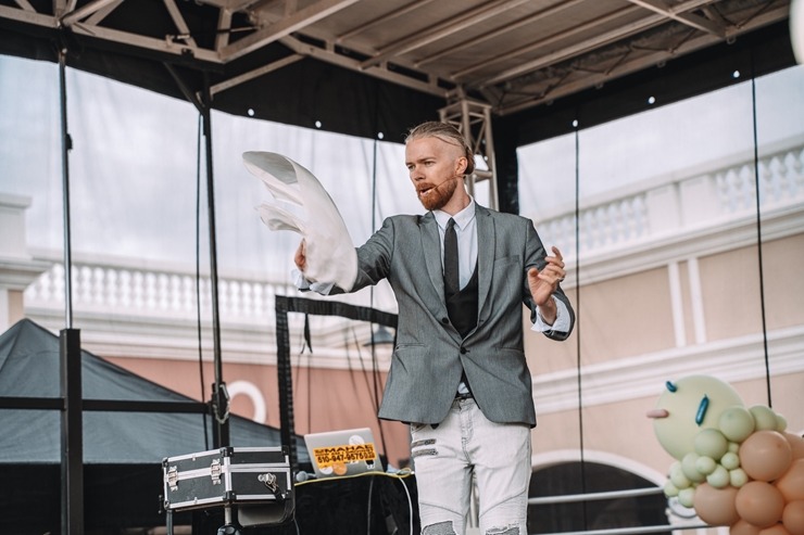 Outlet ciematu Piņķos priecē vasaras gardākais notikums - Saldējuma svētki! Foto: viajurmala.com Outlet ciematu Piņķos priecē vasaras gardākais notikums - Saldējuma svētki! Foto: viajurmala.com 321173