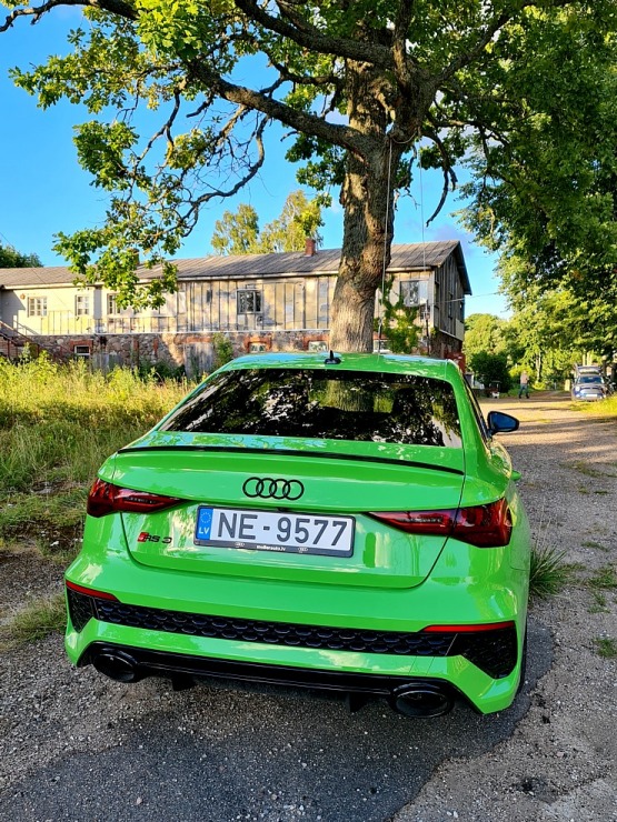 Travelnews.lv ceļo ar 400 zirgspēku sportisko «Audi RS3 Limousine» 321193