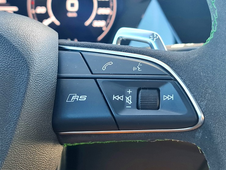 Travelnews.lv ceļo ar 400 zirgspēku sportisko «Audi RS3 Limousine» 321206