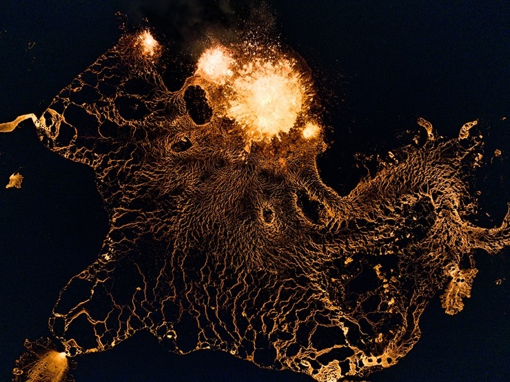 Eksluzīva fotogalerija: Islandes Fagradalsfjadla vulkāna izvirdums tuvplānā. Foto: Priekapuisis 322241