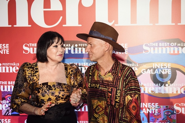 Jūrmālā uzstājas Balkānu ritmu karalis Shantel ar grupu «Bucovina Club Orkestar». Foto: Ieva Makare Jūrmālā uzstājas Balkānu ritmu karalis Shantel ar grupu «Bucovina Club Orkestar». Foto: Ieva Makare 322504