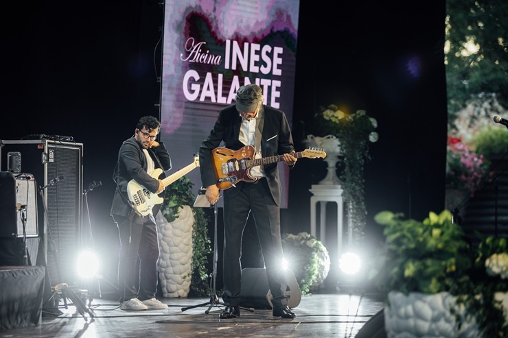 Inese Galante: trešā diena - «Viva Mīlestība!» un nūdžeza leģenda «Club Des Belugas» 322536