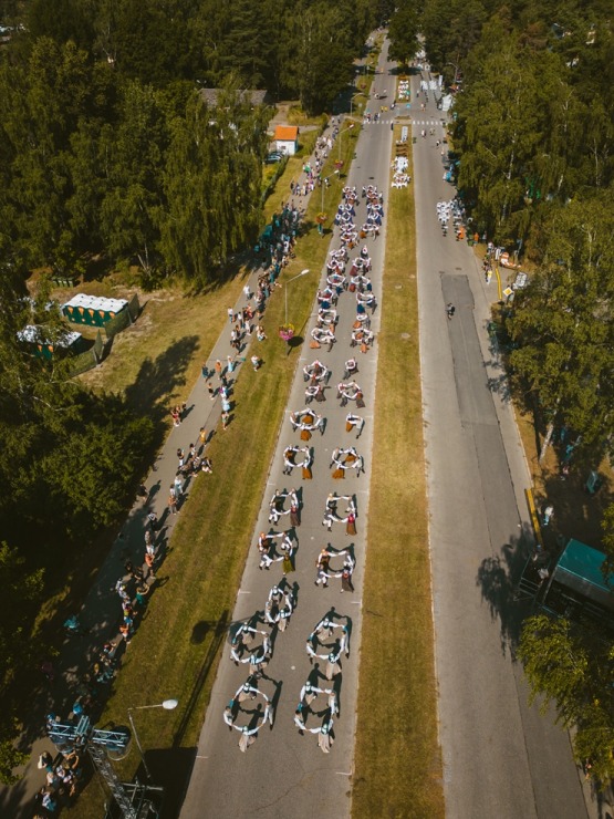Ar krāšņiem koncertiem un lāzeru šovu Jūrmalā tiek svinēti vērienīgi Kauguru svētki. Foto: Jurmala..lv Ar krāšņiem koncertiem un lāzeru šovu Jūrmalā tiek svinēti vērienīgi Kauguru svētki. Foto: Jurmala..lv 322684