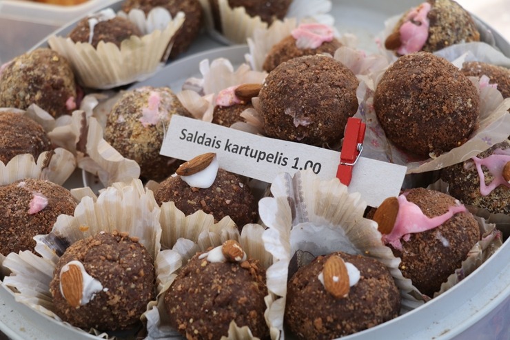 «Mūsdienu amatniecības tirgus 2022» pulcējas Latvijas Etnogrāfiskajā brīvdabas muzejā 323042