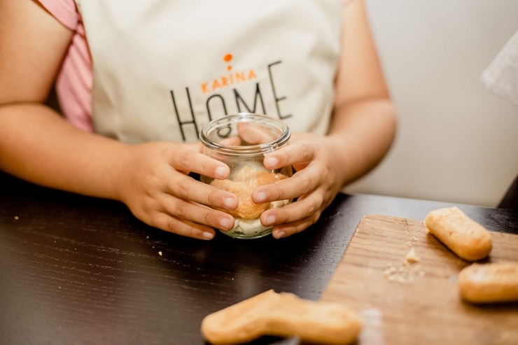 Krāslavas novada svinību un atpūtas vieta «Karina Home» rīko bērnu kulinārijas meistarklasi. Foto: Veronika Lokotko Krāslavas novada svinību un atpūtas vieta «Karina Home» rīko bērnu kulinārijas meistarklasi. Foto: Veronika Lokotko 323408