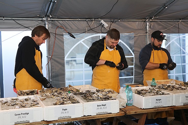 Restorāns «Buržujs» jau desmito reizi organizē grandiozu «Austeru festivālu» Berga bazārā 323691