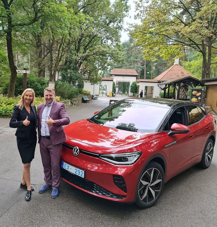 Ar «VW ID.5 GTX» apceļojam Siguldu, Turaidas restorānu «Tūrists» un Rīgas Zoodārzu 324068