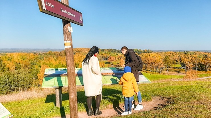 Alūksne gaida ciemos uz rudens pasaku 325011