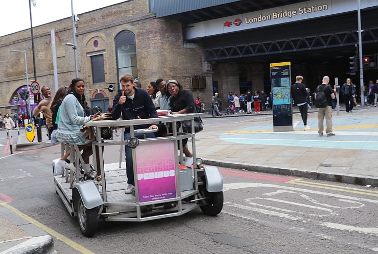 Travelnews.lv Londonā iepazīst sabiedrisko autobusu un velo satiksmi pilsētas apskatei 325283