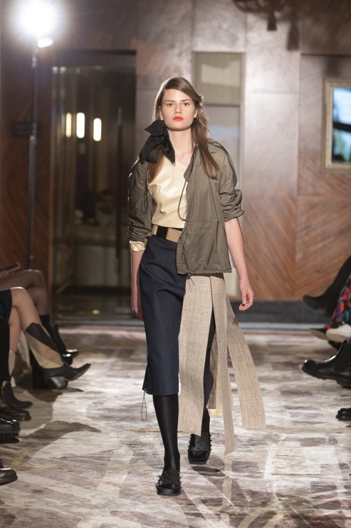 Rīgas modes nedēļā «Riga Fashion Week 2022» prezentējas «SZCZYGIEL» no Polijas. Foto: Mark Litvyakov Rīgas modes nedēļā «Riga Fashion Week 2022» prezentējas «SZCZYGIEL» no Polijas. Foto: Mark Litvyakov 325304
