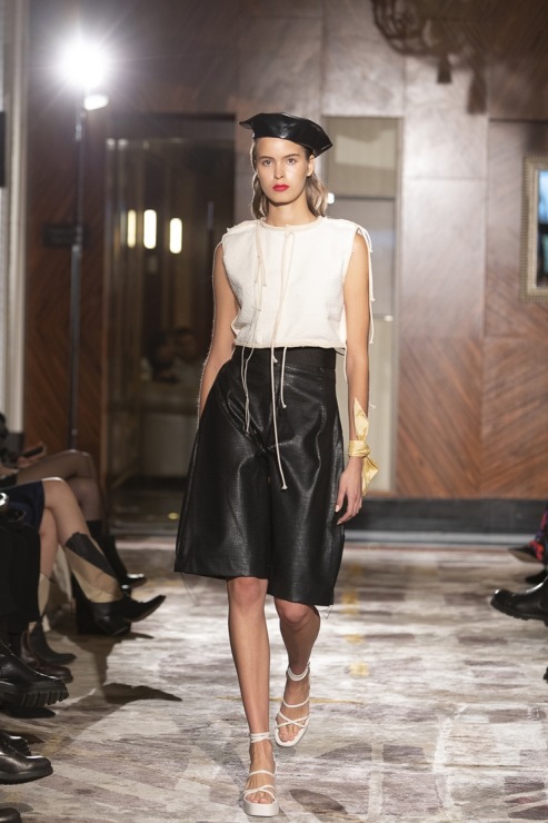 Rīgas modes nedēļā «Riga Fashion Week 2022» prezentējas «SZCZYGIEL» no Polijas. Foto: Mark Litvyakov Rīgas modes nedēļā «Riga Fashion Week 2022» prezentējas «SZCZYGIEL» no Polijas. Foto: Mark Litvyakov 325306