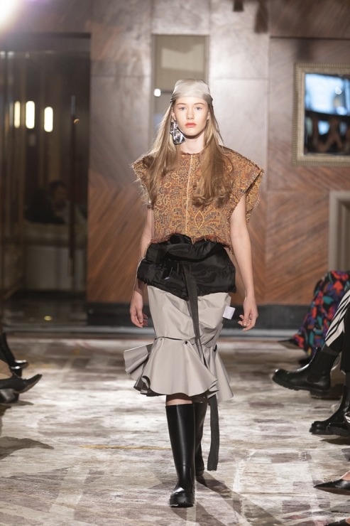 Rīgas modes nedēļā «Riga Fashion Week 2022» prezentējas «SZCZYGIEL» no Polijas. Foto: Mark Litvyakov Rīgas modes nedēļā «Riga Fashion Week 2022» prezentējas «SZCZYGIEL» no Polijas. Foto: Mark Litvyakov 325319