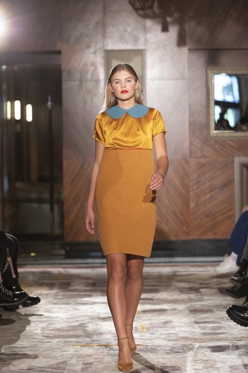 Rīgas modes nedēļā «Riga Fashion Week 2022» prezentējas «UNATTACHED» un «ONE WOLF» no Latvijas. Foto: Mark Litvyakov 325381