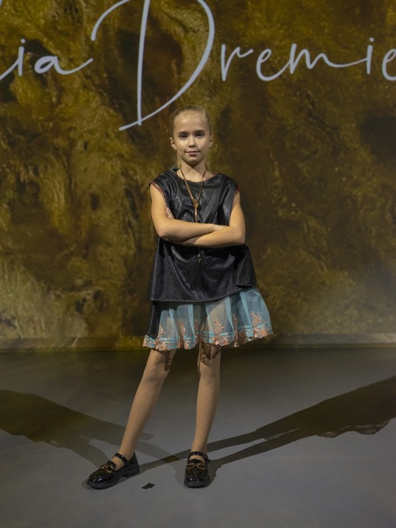 Rīgas modes nedēļā «Riga Fashion Week 2022» prezentējas «Julija Dremiene» no Lietuvas. Foto: Mark Litvyakov Rīgas modes nedēļā «Riga Fashion Week 2022» prezentējas «Julija Dremiene» no Lietuvas. Foto: Mark Litvyakov 325481