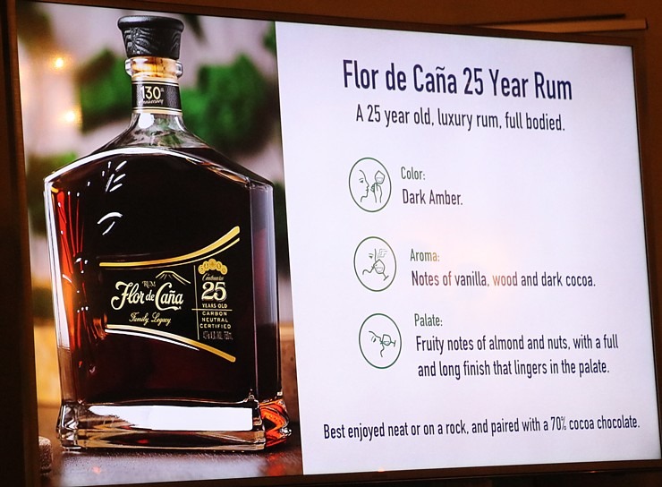 Vecrīgas viesnīcā «Grand Palace Hotel» tiek degustēti pieci «Flor de Caña» rumi no Nikaragvas 325558