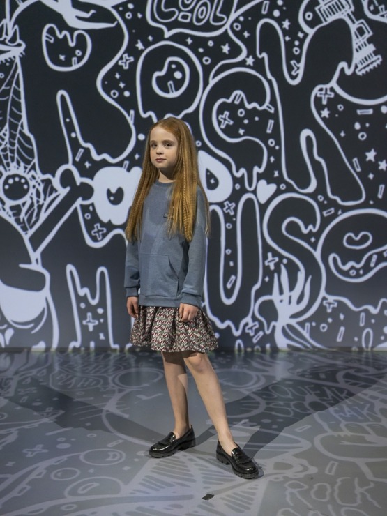 Rīgas modes nedēļā «Riga Fashion Week 2022» prezentējas «Rock & Mouse» no Latvijas. Foto: Mark Litvyakov Rīgas modes nedēļā «Riga Fashion Week 2022» prezentējas «Rock & Mouse» no Latvijas. Foto: Mark Litvyakov 325617