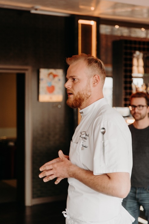 «Grand Hotel Kempinski Riga» atzīmē 5 gadu jubileju restorānā «Stage 22» ar Michelin līmeņa ēdieniem «Grand Hotel Kempinski Riga» atzīmē 5 gadu jubileju restorānā «Stage 22» ar Michelin līmeņa ēdieniem 325774