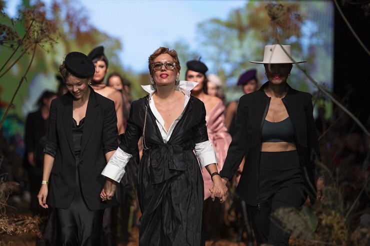 Rīgas modes nedēļā «Riga Fashion Week 2022» prezentējas «Amoralle» no Latvijas . Foto: Mark Litvyakov Rīgas modes nedēļā «Riga Fashion Week 2022» prezentējas «Amoralle» no Latvijas . Foto: Mark Litvyakov 325871